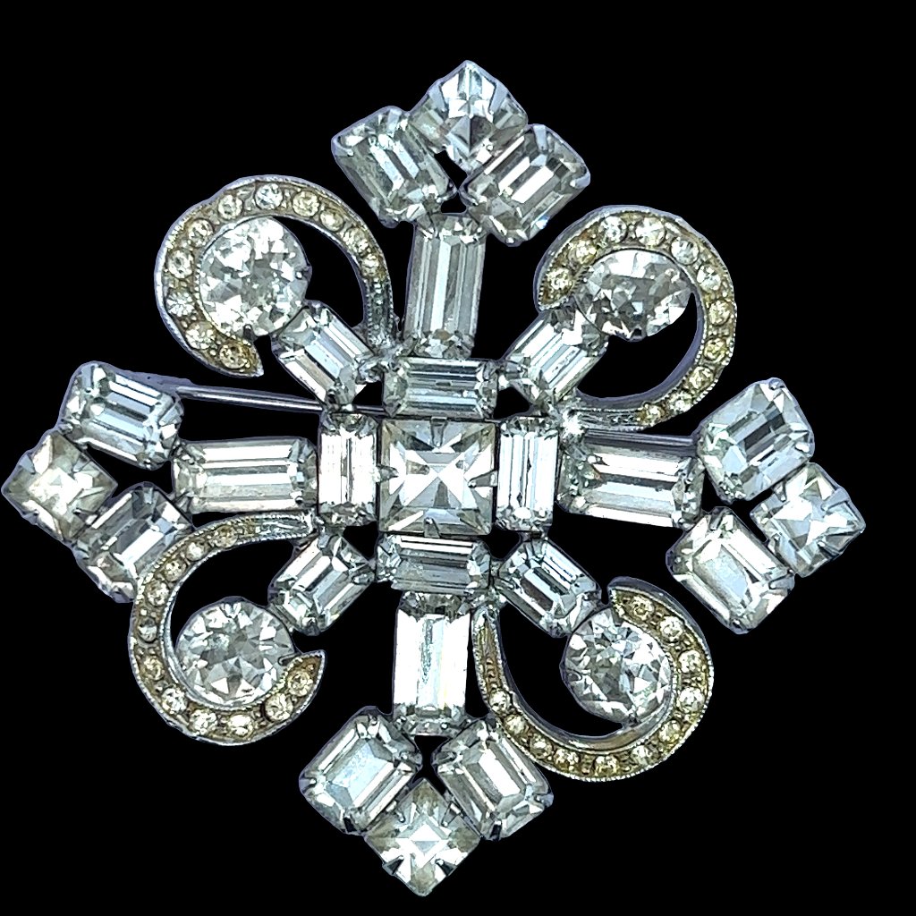 Vintage - Signed - Weiss - Sparkling Prong Set White Rhinestone Brooch Pin